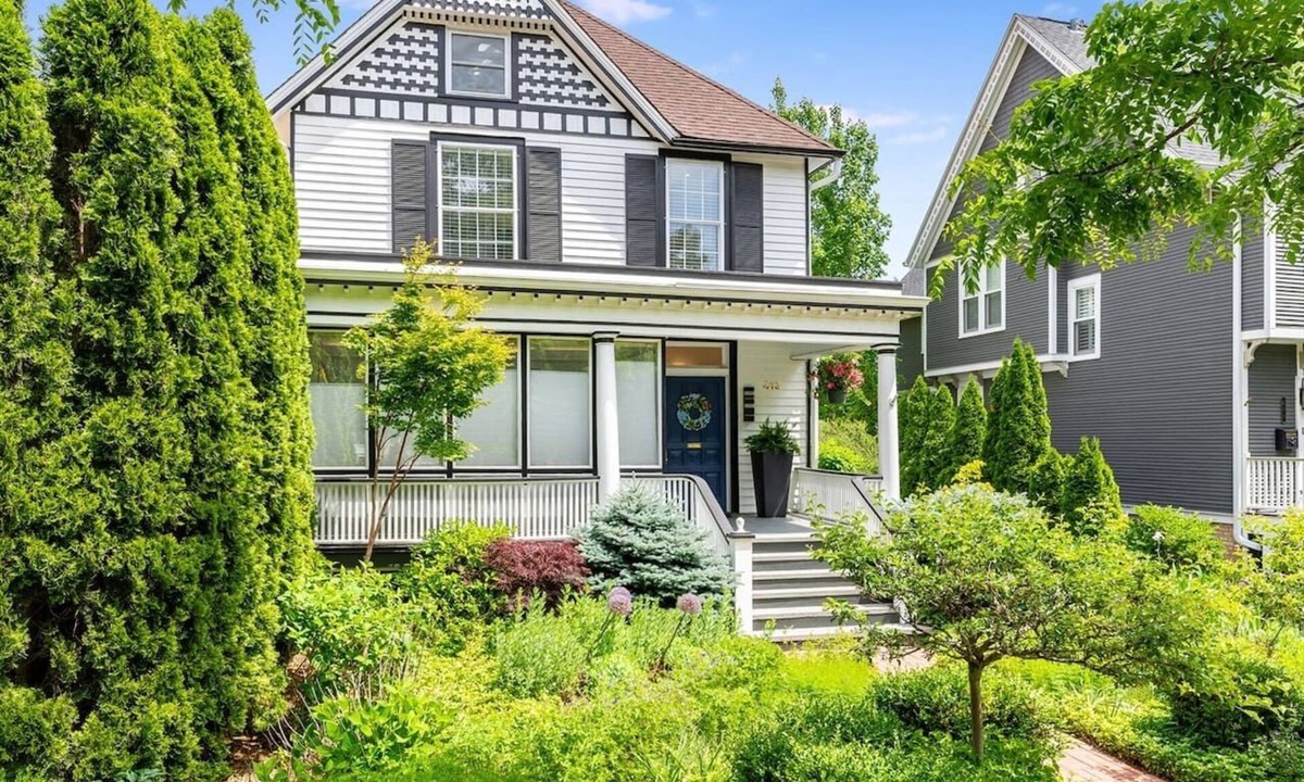 Evanston House | 1/2 mile to NU, 5min walk to Lake, Swim Spa Pool