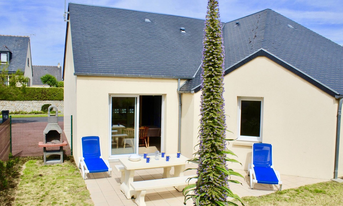 Barneville-Carteret House | 100 meters from the BEACH, Classified TOURISM & HANDICAP all inclusive, Parking