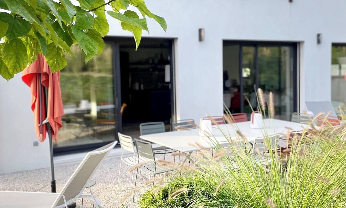 Perrignier Apartment | 130 m², hammam, garden: warm & inspiring. Certified 4-star tourist accommodation