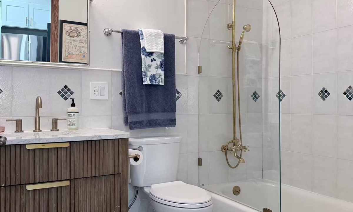 Pilsen Apartment | 2-bedroom 1 bath stylish apartment in nice Chicago for relaxing stay