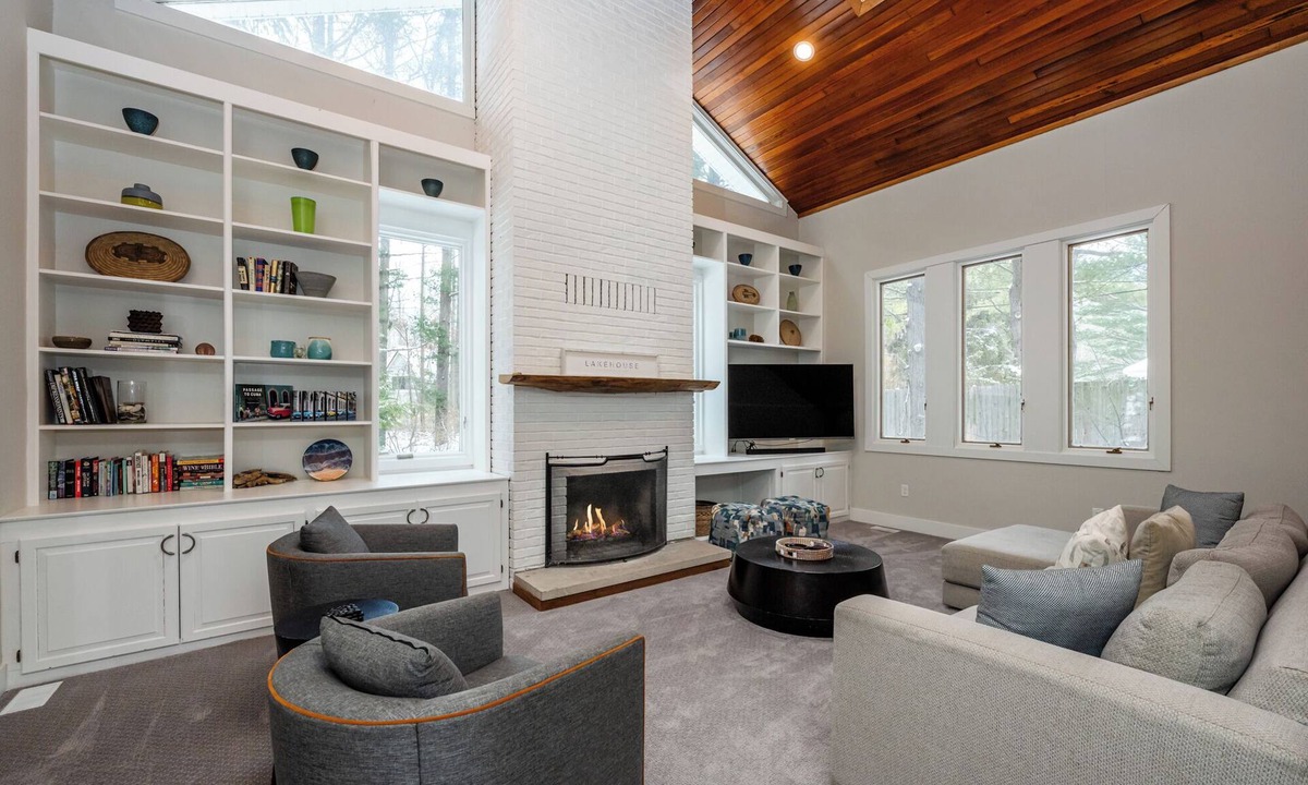 Harbert House | (3 Nt Summer Min!) Gorgeous Harbert Home Close To Beach!