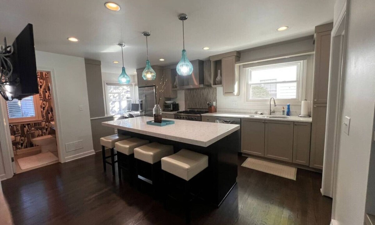 Whitefish Bay House | 3BR Whitefish Bay Wonder!
