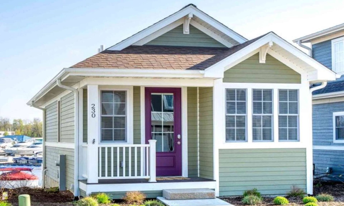 Ottawa House | A Quaint, Inviting Retreat