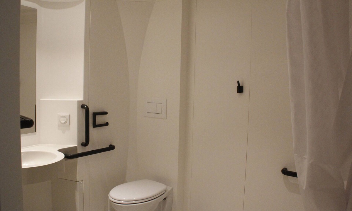 Saint-Affrique Apartment | Adapted studios for people with reduced mobility, 23m², 2 twin beds (without TV)