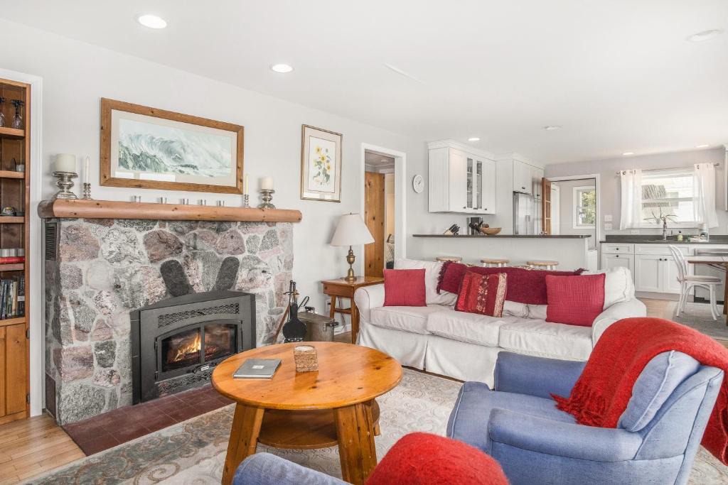 Lake Township House | Agua Bella