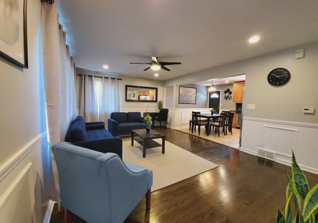 Aurora House | Albor Homes #3, Recently-Renovated!