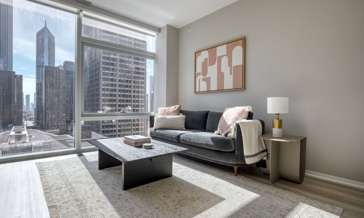 Streeterville Apartment | Amazing Streeterville 1BR w/Terrace & Gym, nr Riverwalk, by Blueground