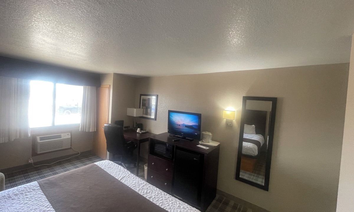 Council Bluffs Hotel | AmericInn Council Bluffs IA