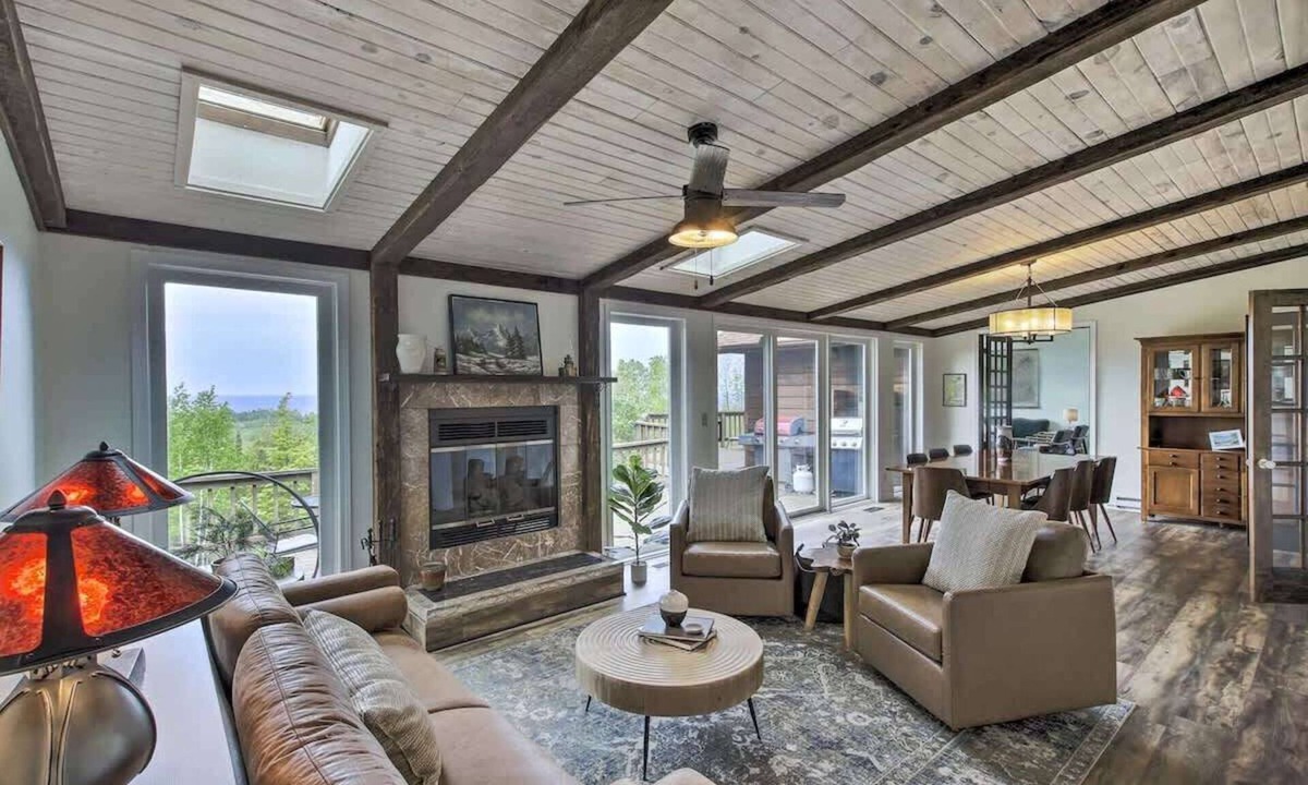 Egg Harbor House | Bay View Retreat: Pet-Friendly Home w/Expansive Deck