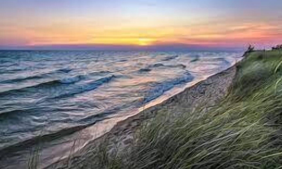 Ferrysburg House | BB's By the Lake is located in Spring Lake, Michigan, nestled along the Lake Michigan shoreline