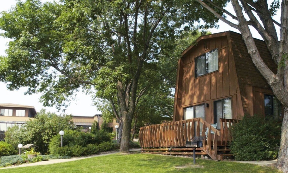 Spirit Lake Apartment | Beautiful 1 bedroom unit at resort, sleeps 4