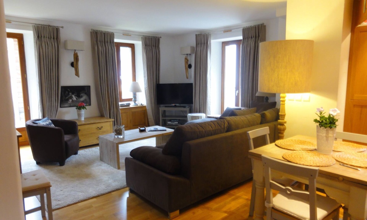 Argentiere Apartment | Beautiful apartment in the centre of Argentiere, Chamonix . Maison Rose. Apt 1