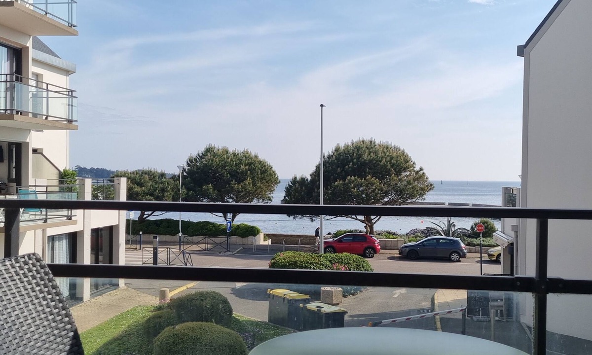 Concarneau Apartment | Beautiful renovated apartment with sea view in the center of Concarneau