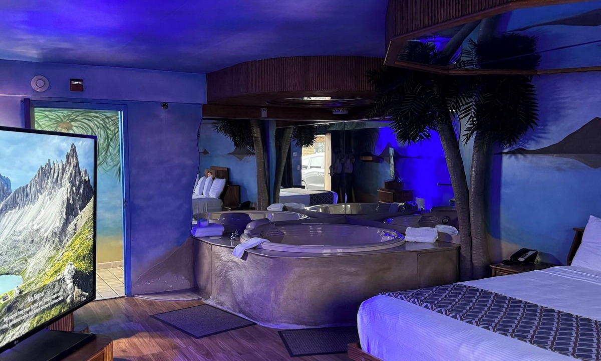Chicago Ridge Hotel | Bluestar Motel