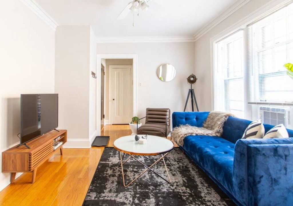 Ravenswood Apartment | Bright and Spotless 1BR Apt In Lincoln Square