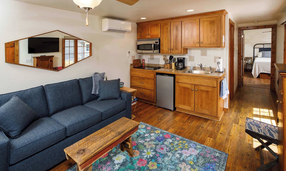 Ephraim Cottage | Cabin in Downtown Ephraim-Perfect for couples!