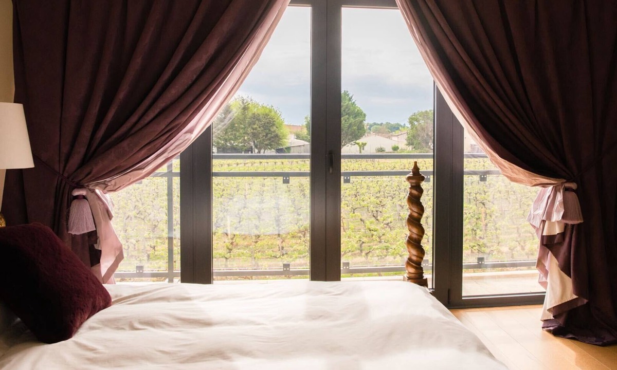 Saint-Estephe Bed & Breakfast | Château Tour Saint-Fort
