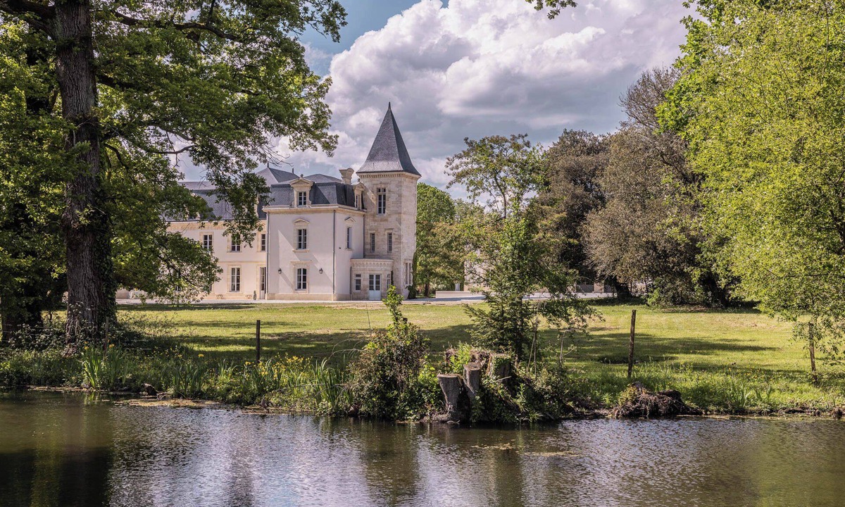 Le Pian-Medoc Bed & Breakfast | Chambres D'hôtes Dans un Château Exceptionnel du Xvie au Cœur de la Nature