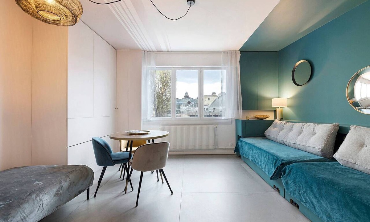 Hotel de Ville - Quinconces Apartment | Chez Emilien – Air-conditioned Apartment in the Heart of Bordeaux
