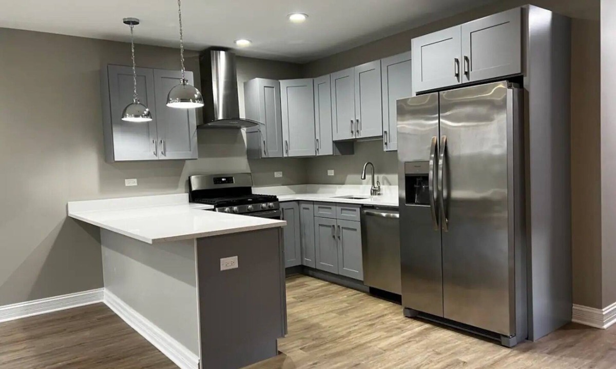 Grand Boulevard Apartment | Chic 2-bedroom apartment in phenomenal Chicago with AC, WiFi