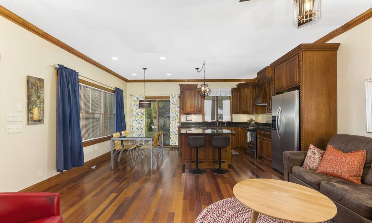 Douglas Condo | Condo in the Heart of Douglas - Chef's Kitchen