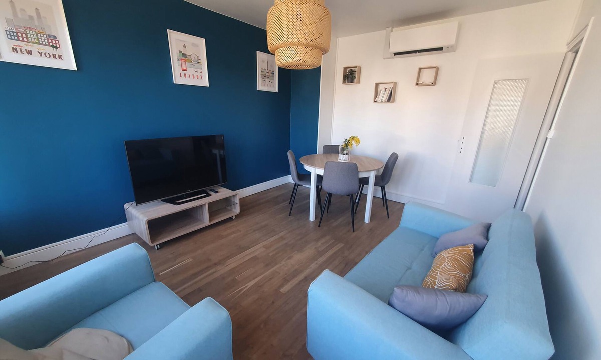 Oradour-sur-Glane House | Cosy accommodation and small garden in the heart of Oradour