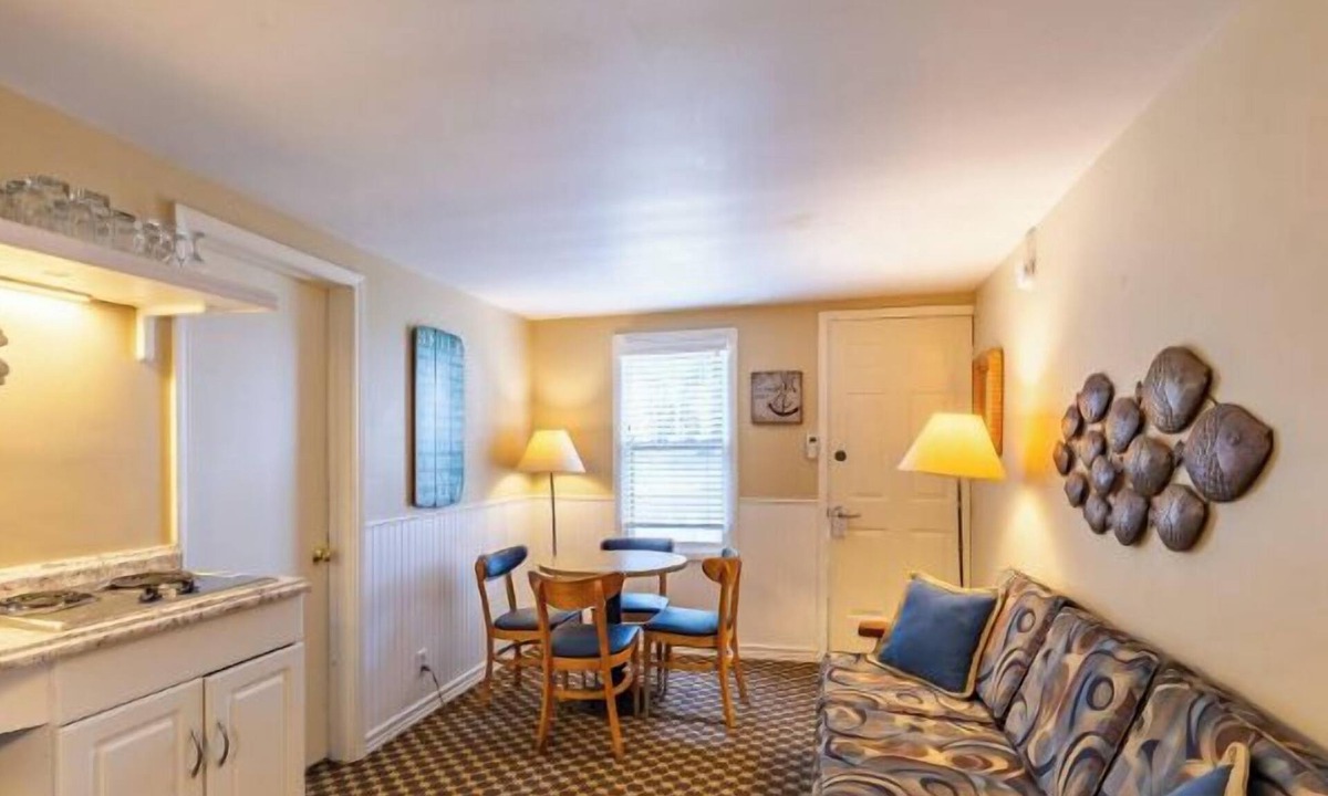 Whitehall Resort | Cottage F - Great for families, convenient kitchen, and two bedrooms