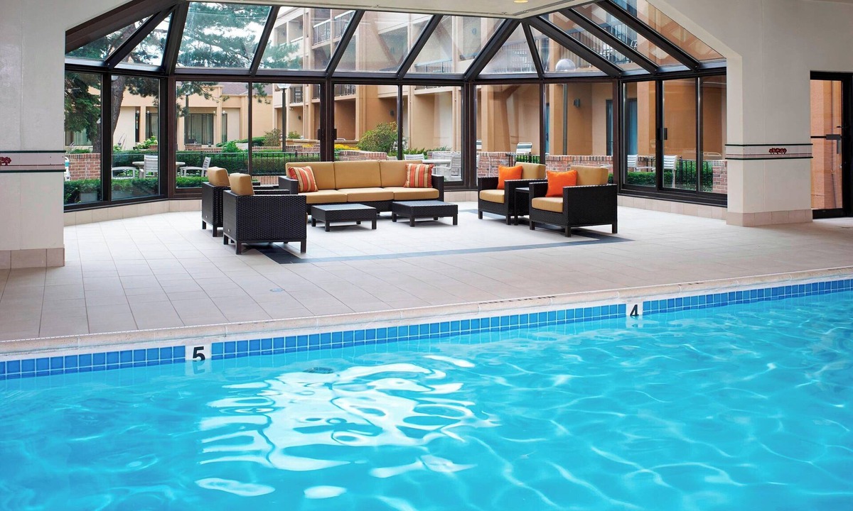 Arlington Heights Hotel | Courtyard by Marriott Chicago Arlington Heights/South