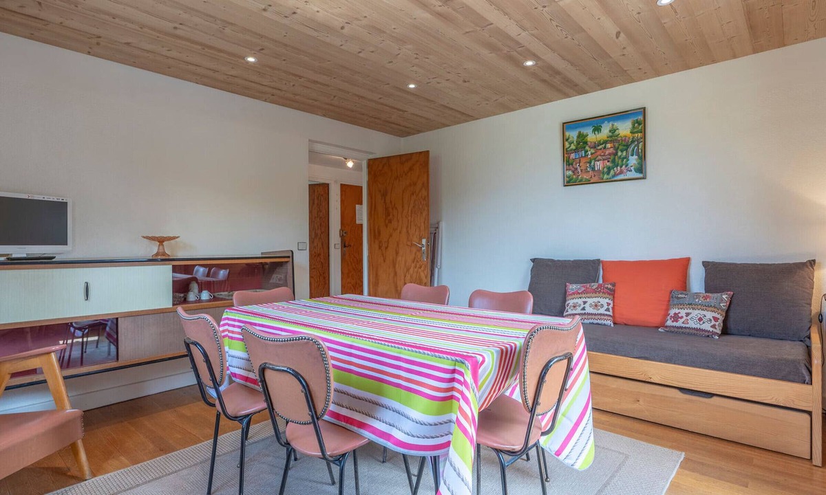 Megeve Apartment | Cozy apartment in Megève, 1 bedroom, parking, wifi