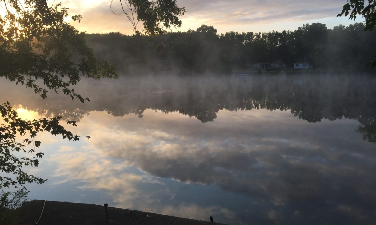Comstock Park Cottage | Cozy river house near downtown Grand Rapids!