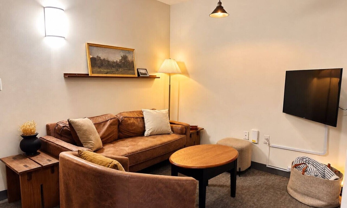 Westown Apartment | Cream City Industrial Loft Near Fiserv with Parking | Suite 2 | Sleeps 8