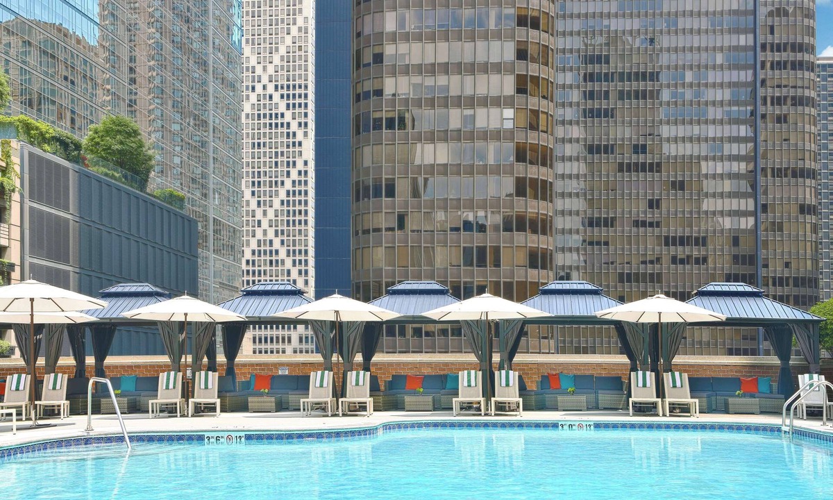 Streeterville Hotel | DoubleTree by Hilton Chicago - Magnificent Mile