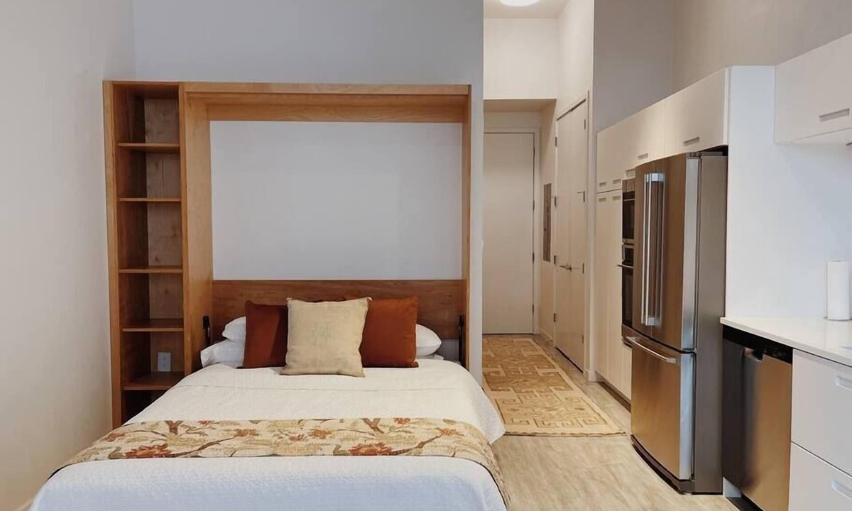 Oshkosh Apartment | EAA Available - 1 BR Studio in Downtown Oshkosh