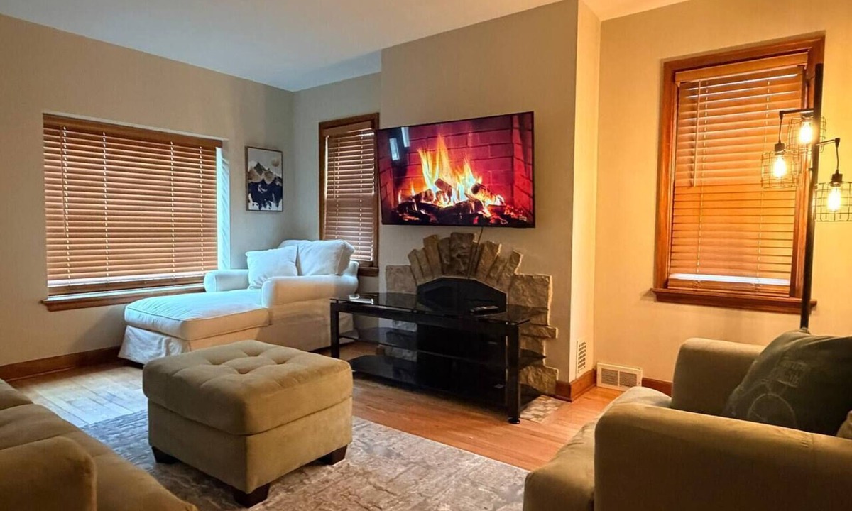 Wauwatosa House | EKO Stays | Tosa Executive Home Away From Home.