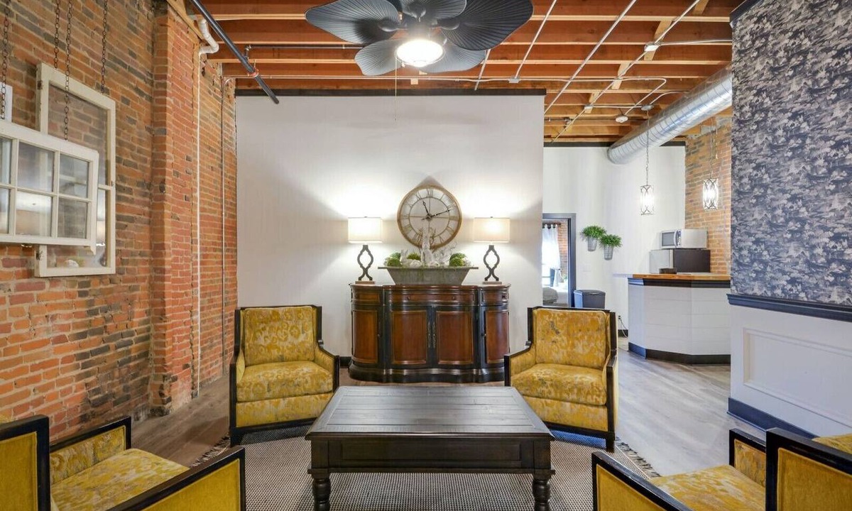 Galena Apartment | Elle & Becks loft Suite