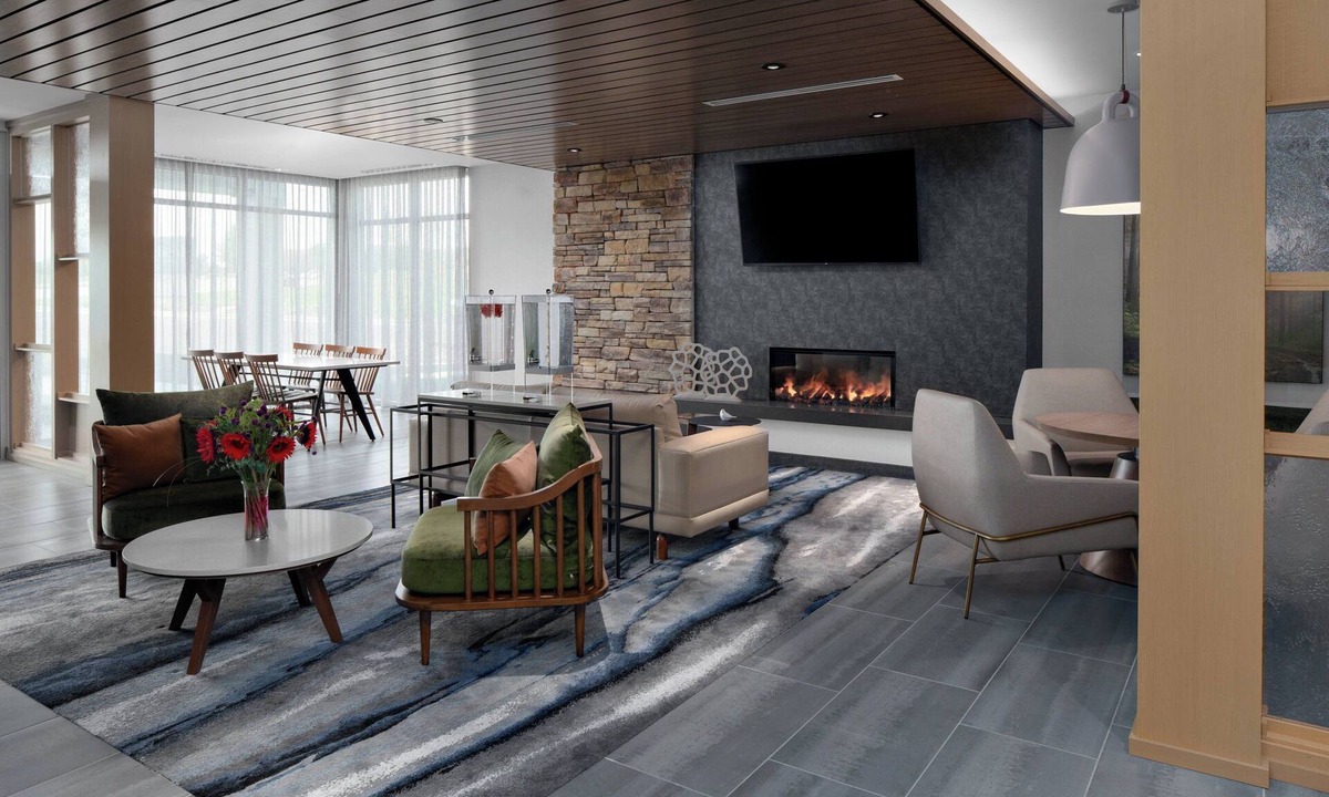Lake Geneva Hotel | Fairfield Inn & Suites by Marriott Lake Geneva