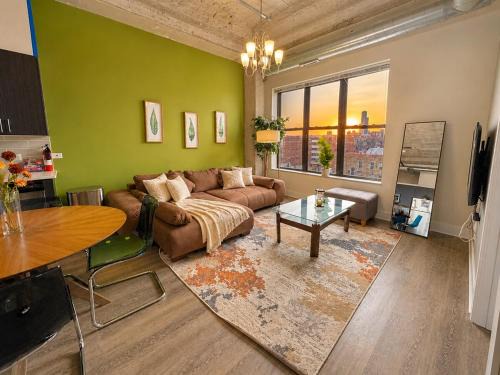 Near South Side Apartment | Family-Friendly 3BR Near McCormick Place, Soldier Field & Shedd Aquarium, A Prime South Loop Spot