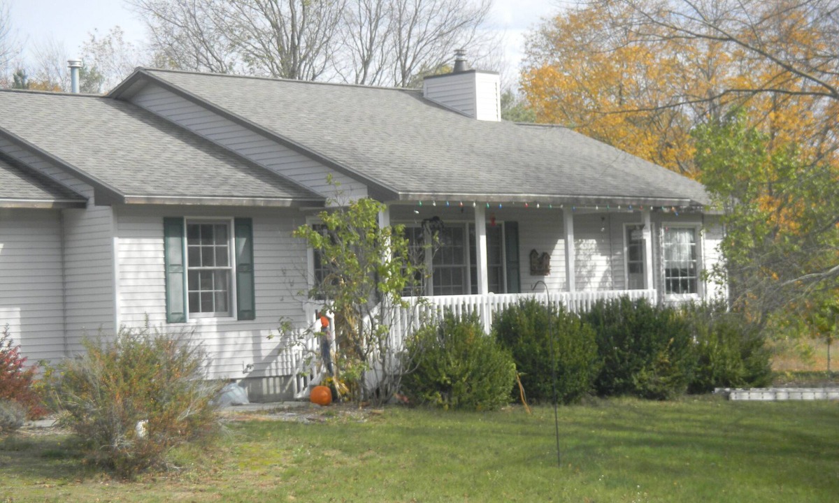 Thompsonville Bed & Breakfast | Gatehouse B&B one mile from Crystal Mountain Golf & SKI Resort and Kayak launch