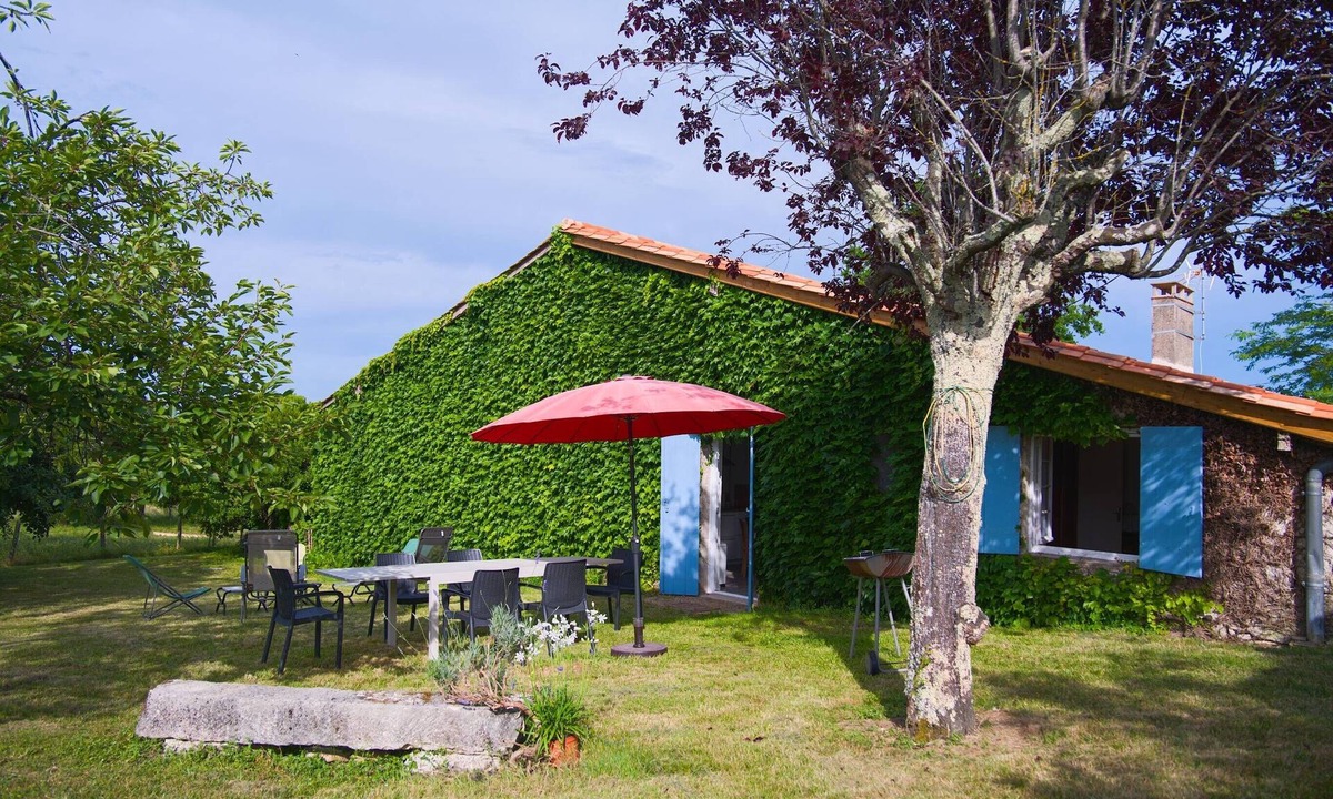 Razac-de-Saussignac House | Gîte du Vigneron – Bucolic Getaway in the Heart of the Vineyards