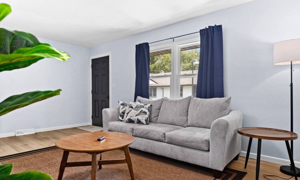 Peoria Apartment | H in Woodhaven Heart of Peoria