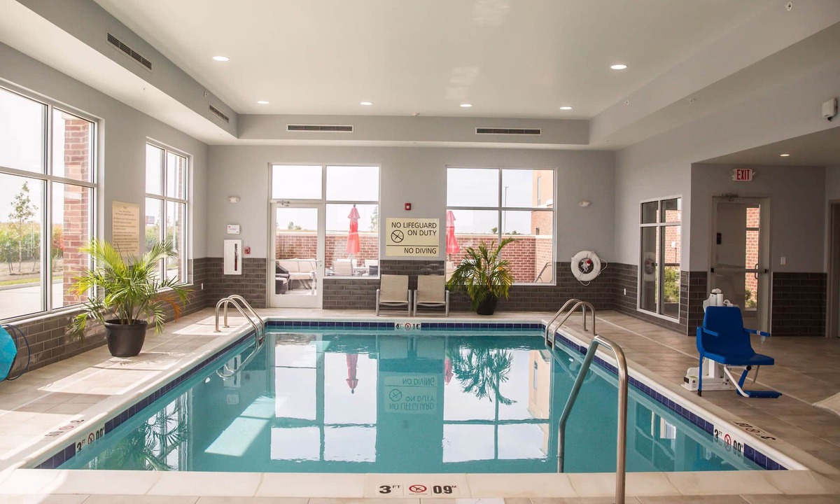 Pontiac Hotel | Hampton Inn Pontiac