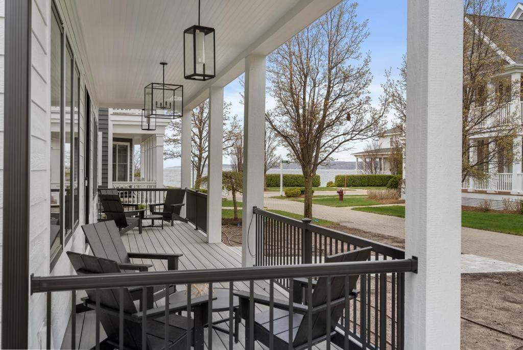 Bay Harbor House | Harbor House 21: 5-bedroom lake view retreat in Bay Harbor, MI, perfect for families.