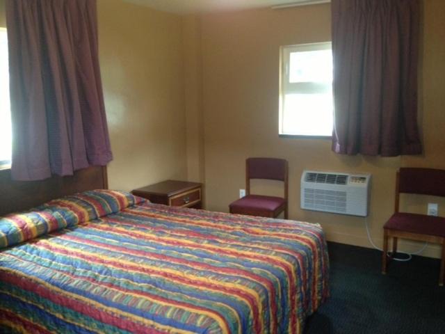 Muskegon Heights Hotel | Heights Motel