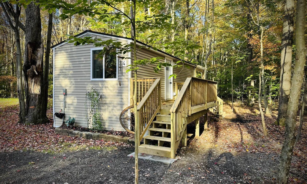 Birch Run Township Cabin | Hidden Oaks | Boho Cabin | Unit 4