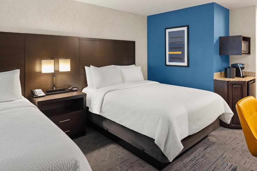 Moline Hotel | Holiday Inn Express Moline - Quad Cities Area by IHG