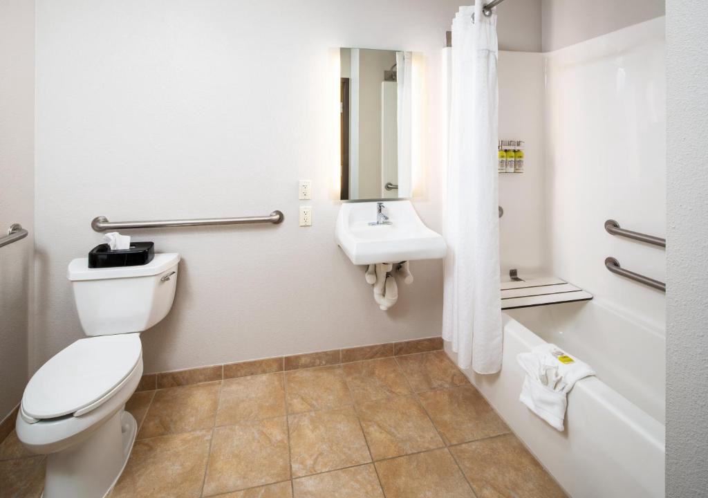 Bellevue Hotel | Holiday Inn Express & Suites Bellevue -Omaha Area- by IHG