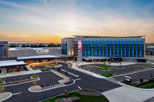 Aurora Hotel | Hollywood Casino Aurora