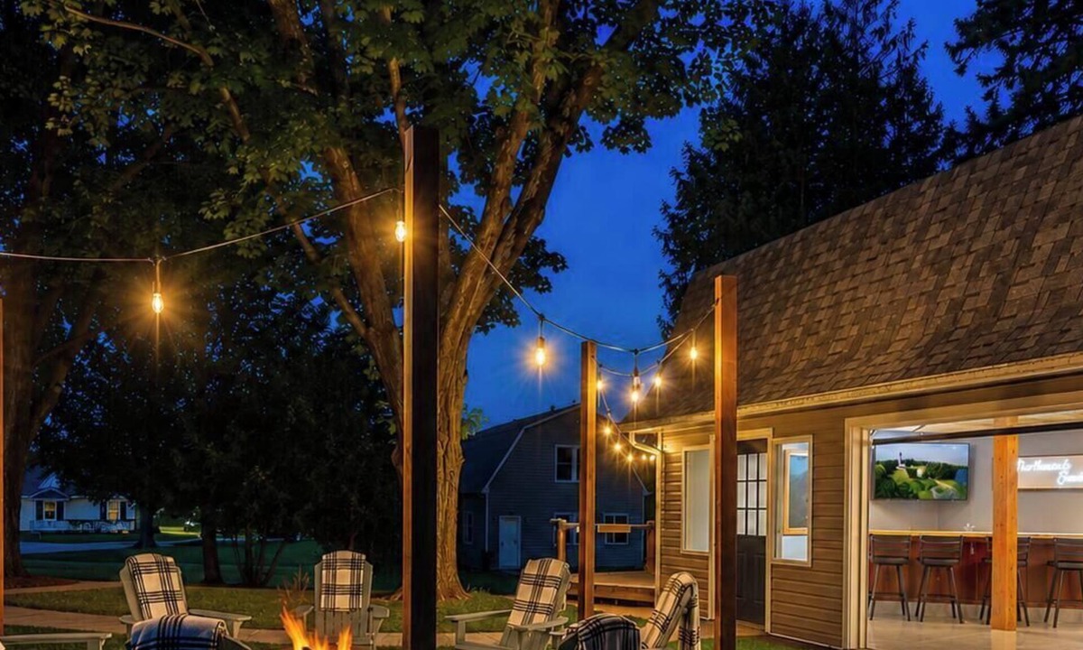 Sister Bay House | Hot Tub | Sauna | Bar | Arcade | Fire Pit