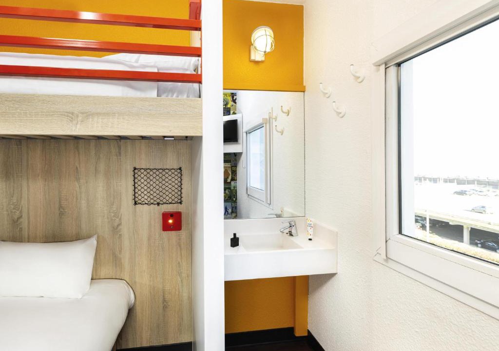 Paroisse Notre-Dame Hotel | hotelF1 Dole