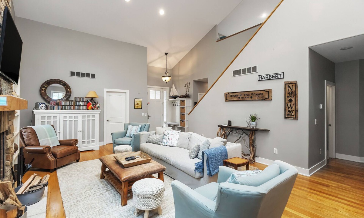 Harbert House | House in the Woods: 4BR Harbert Retreat, 2 Fireplaces, Walk to Beach